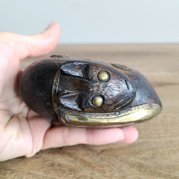 Vintage wooden cat figurine with brass details. Cat lovers gift. Home decor - Picture 4 of 6